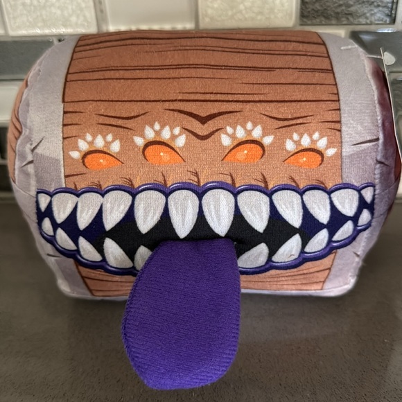 Dungeons & Dragons MIMIC Chest Plush / Limited  Edition / 6” / BRAND NEW - Picture 4 of 16